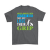 Funny Golfing Tee Old Golfers Never Die Just Lose Their Grip Gildan Mens T-Shirt